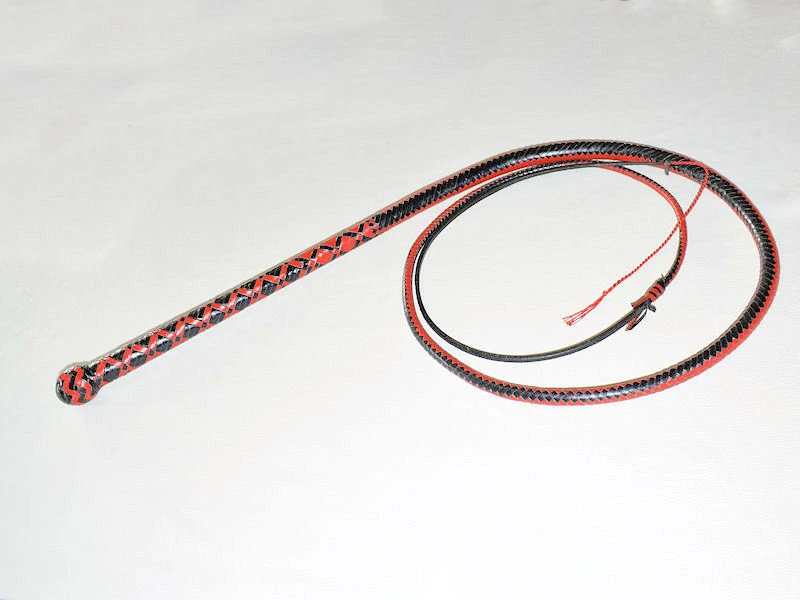 16AUK260_1 Australský dobytkářský bič z klokaní kůže v délce 2,6 m