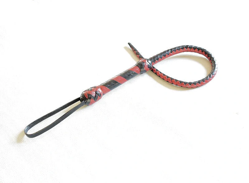 K60_1 Karabáč 60 cm černo červený