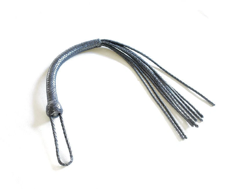 DD70_1 devíti pramenné důtky 70 cm černé