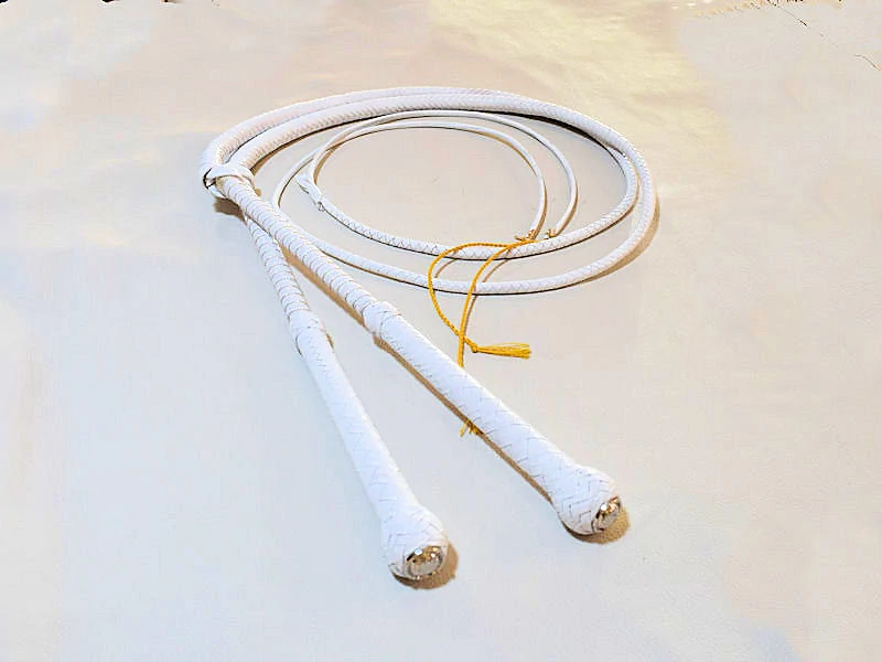 16ADK australský dobytkářský bič z klokaní kůže (stock whip)